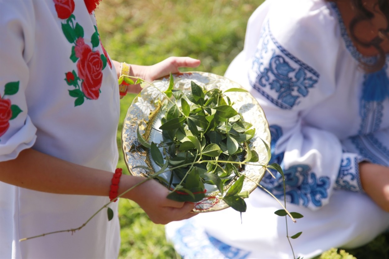 На "вінок" переважно одягають вишитий одяг.