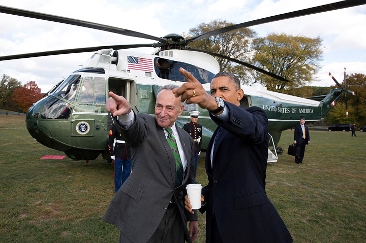 Президент Барак Обама з сенатором Шумером, 2013  