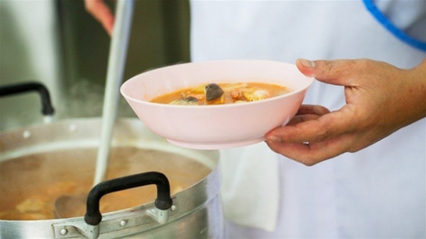 Харчування у лікарні Вараша значно покращилося: є хліб, у раціоні хворих з'явилося м'ясо і риба