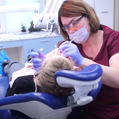 Стоматолог в Доброполье Александра Коломийцева